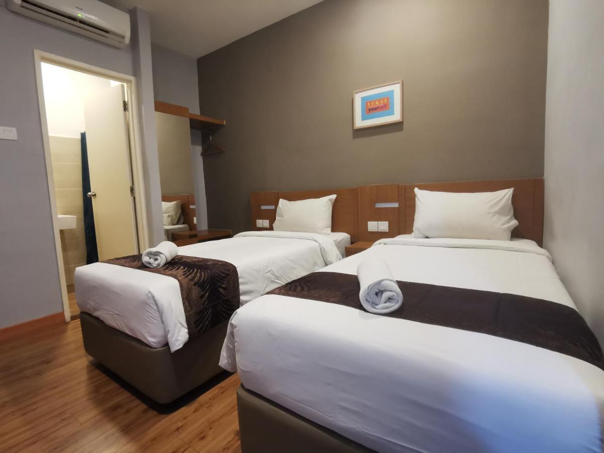 Hotel Zamburger Second Link Johor Bahru Exteriör bild