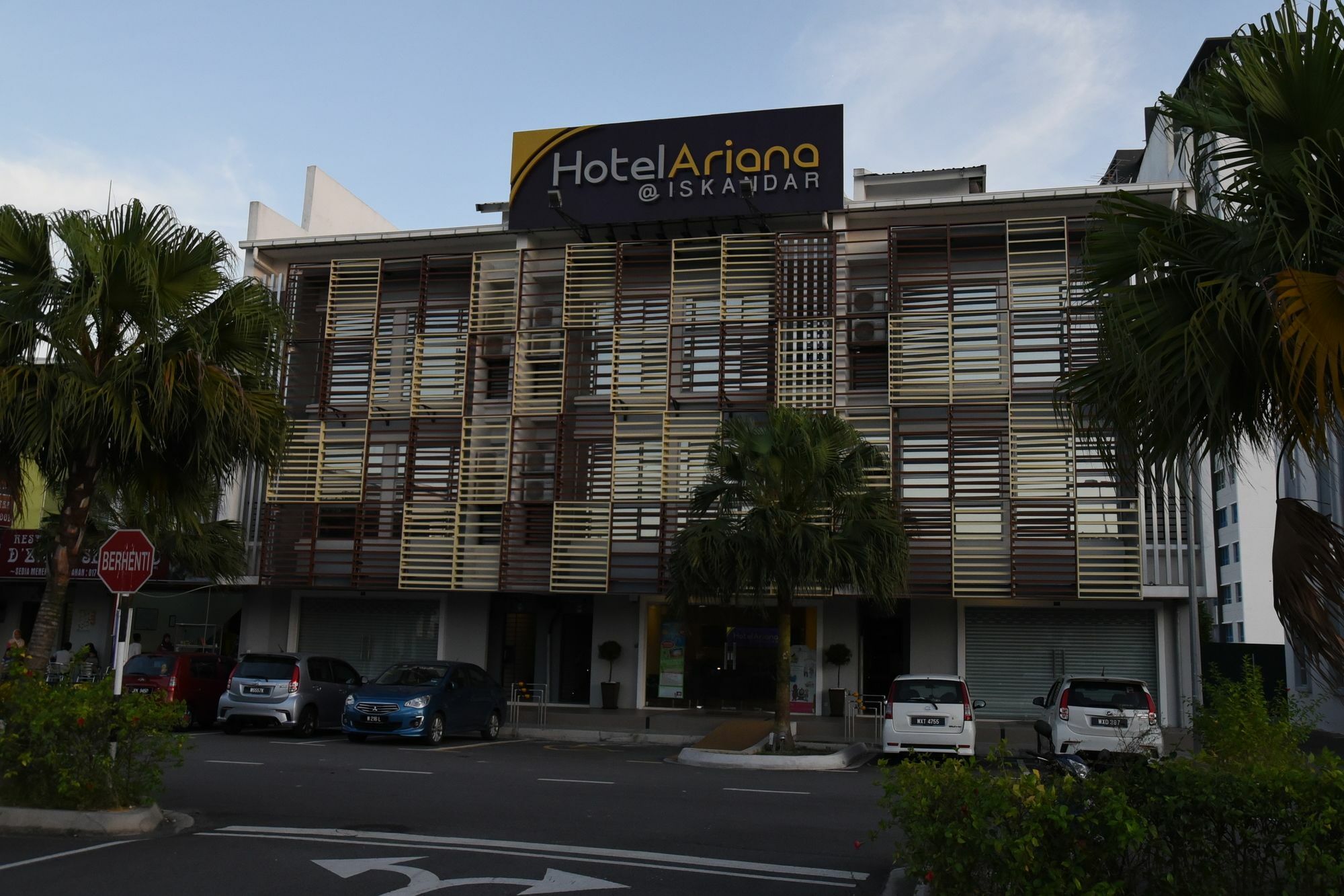 Hotel Zamburger Second Link Johor Bahru Exteriör bild