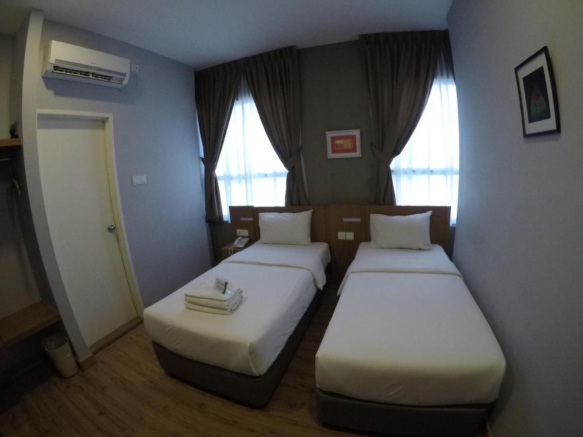 Hotel Zamburger Second Link Johor Bahru Exteriör bild