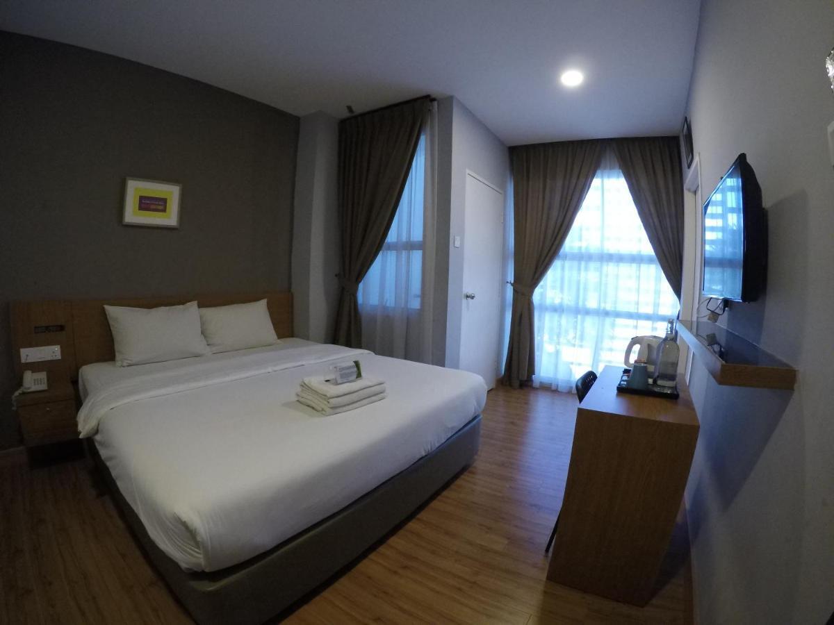 Hotel Zamburger Second Link Johor Bahru Exteriör bild