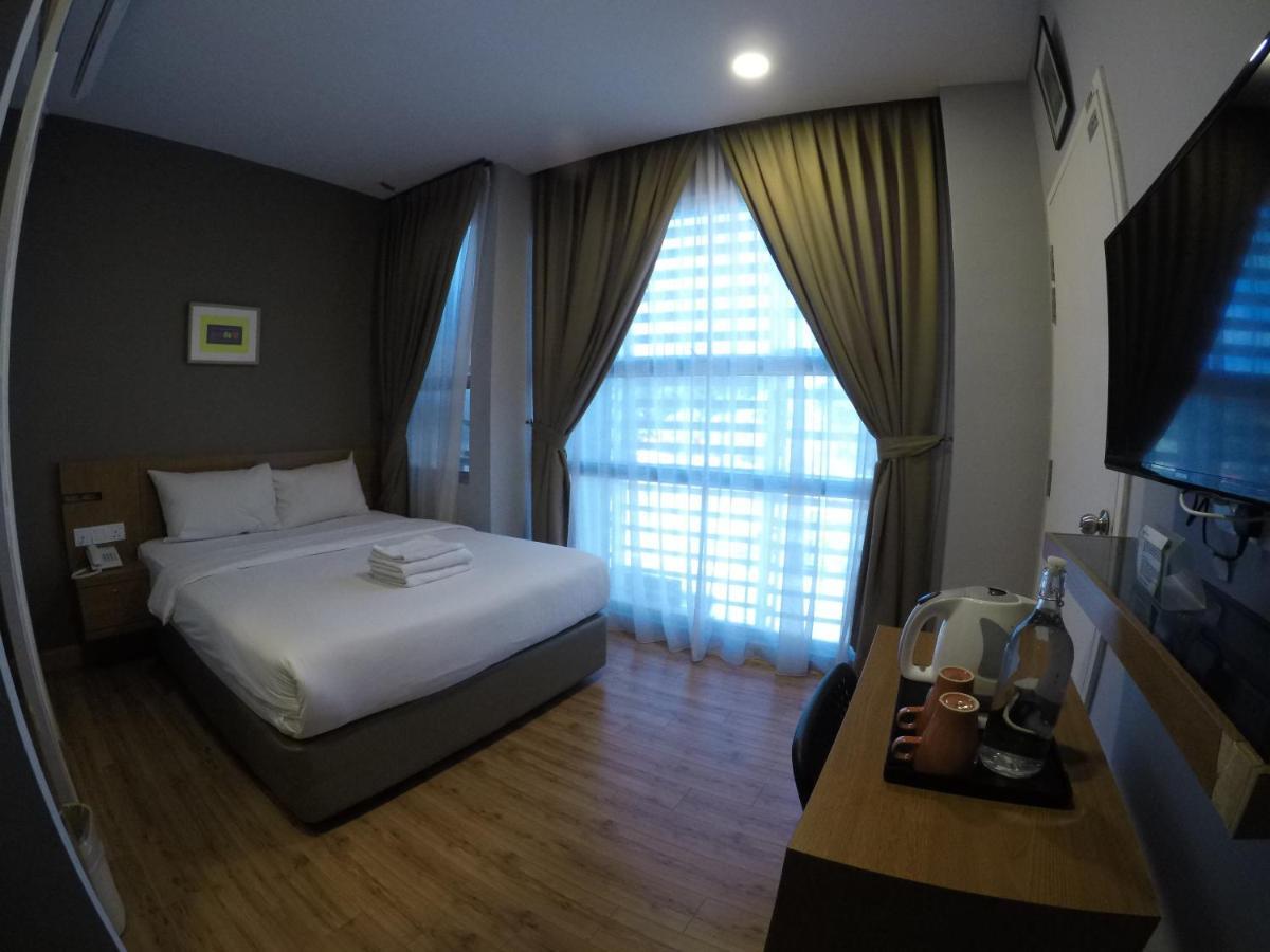 Hotel Zamburger Second Link Johor Bahru Exteriör bild