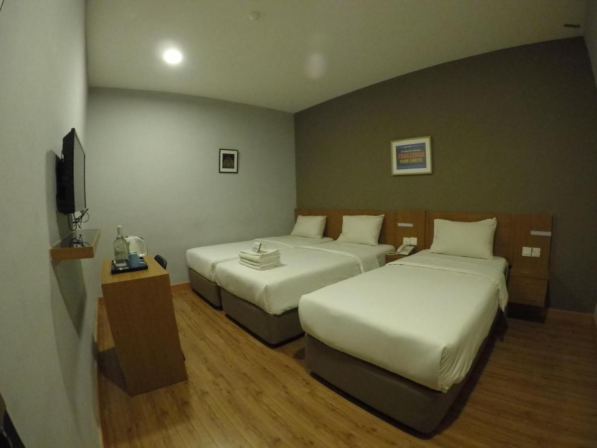 Hotel Zamburger Second Link Johor Bahru Exteriör bild